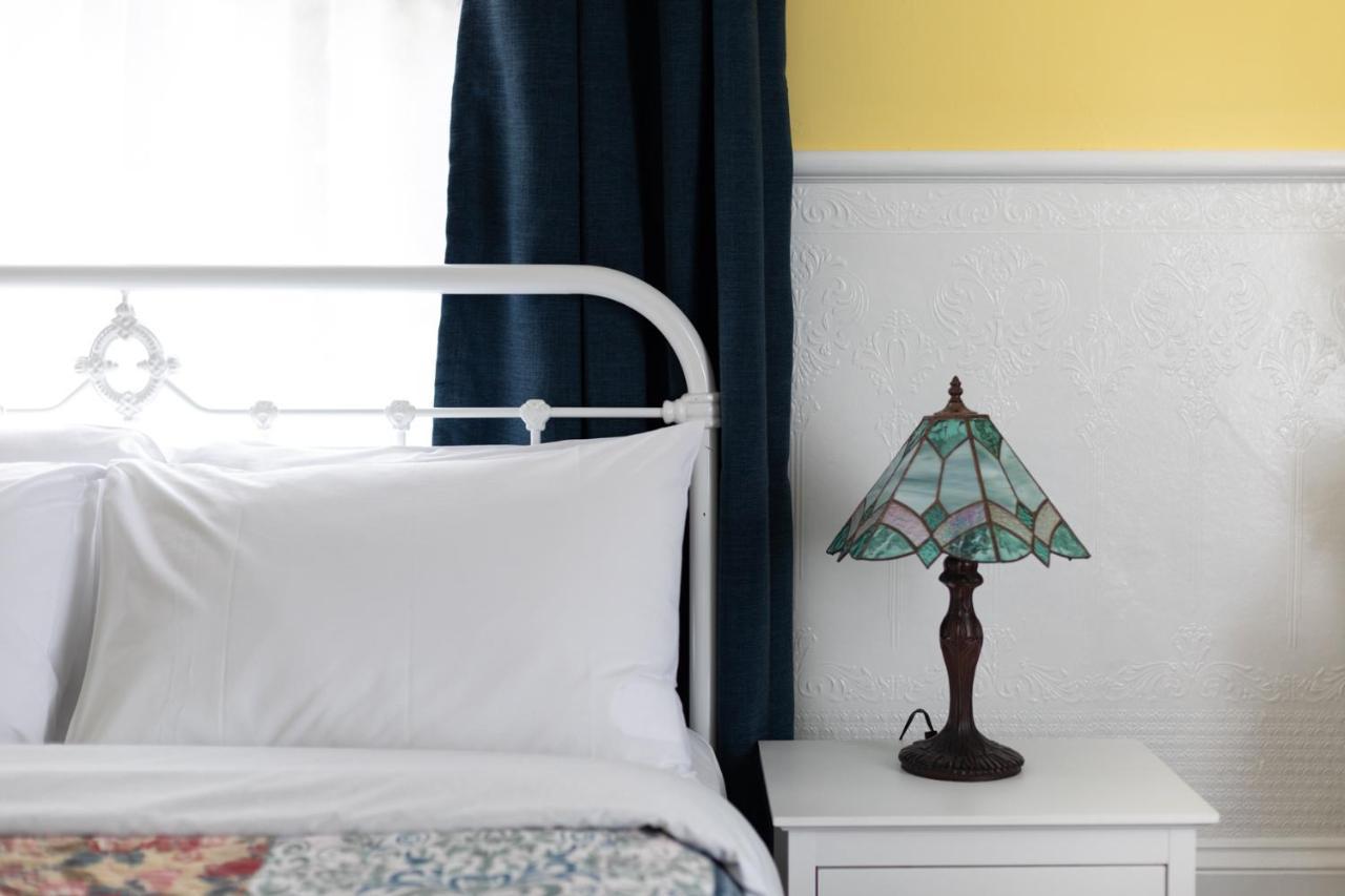 The Dragonfly Inn Launceston Ngoại thất bức ảnh